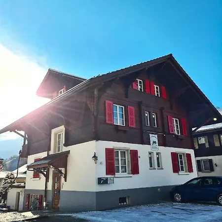 Alojamento de Acomodação e Pequeno-almoço Adventure Interlaken 3*