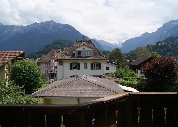 فندق مبيت وإفطار Adventure Interlaken Unterseen