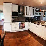 Adventure Interlaken Bed & Breakfast Unterseen