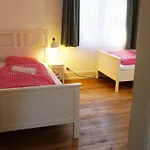 Adventure Interlaken Bed & Breakfast Unterseen