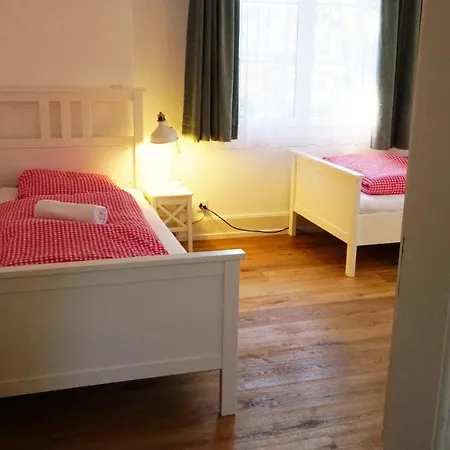 Adventure Interlaken Bed & Breakfast Unterseen